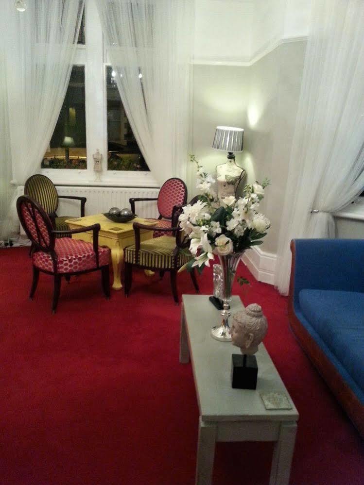 Cf Eleven Hotel Cardiff Buitenkant foto